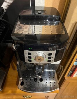 Kávovar Delonghi Magnifica S - 2