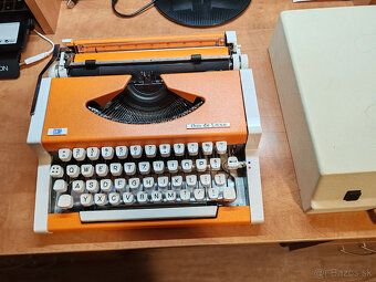 Písací stroj - 2