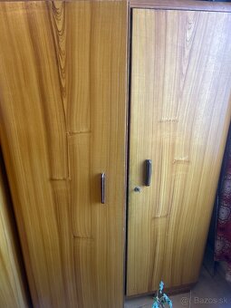 Predám starožitné skrine - 2