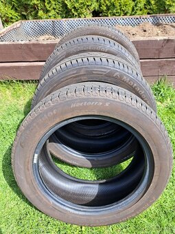 Letne pneu 215/55 r17 - 2