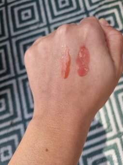 Fenty Beauty gloss bomb lesky cena je uvedená za 1kus - 2