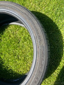 1ks Falken 225/40 R18 - 2