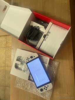 Herná konzola Nintendo SWITCH OLED - 2