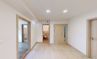 CENTRUM nebytový priestor 50 m2 + parkovacie miesto - 2