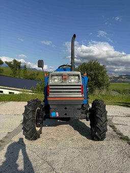 Japonský malotraktor ISEKI TA230F s rotavátorom - 2