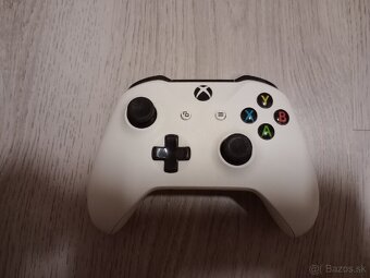 Xbox One S + ovládač - 2