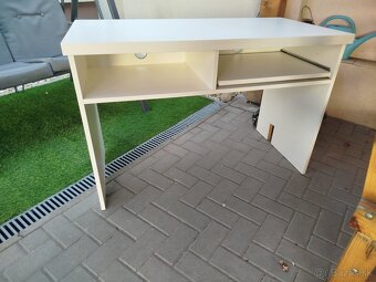 Darujem Písací stôl - 2