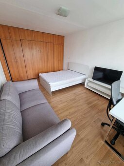 Pekný 1 izbový byt centrum KE, Komenského, balkón - 2