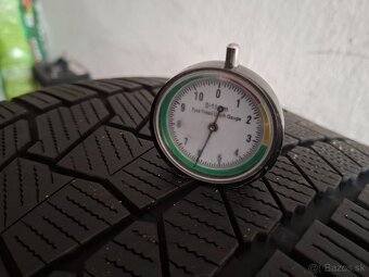 305/35 r21 zimné pneumatiky Continrntal - 2