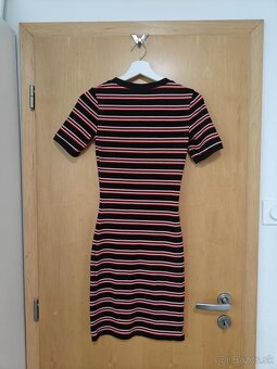Pásikavé obtiahnuté šaty H&M - 2