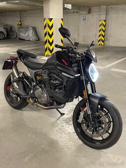 Ducati Monster Plus 937 - 2