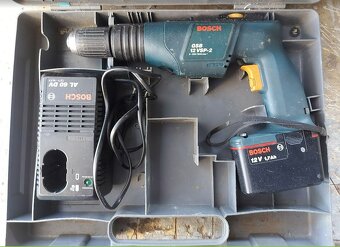 Aku vrtacka BOSCH - 2