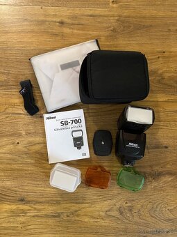NIKON Speedlight SB 700 externý blesk - 2