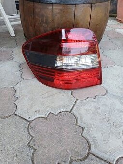 Zadné svetlo Mercedes ML W164 - 2