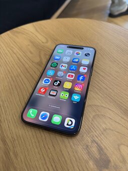 iPhone 15 Pro Max 256GB 86% batérie - 2