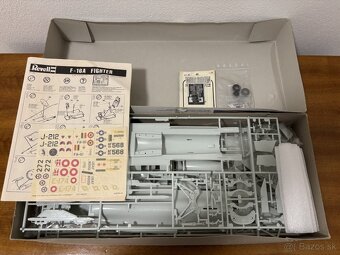 Revell 1:32 F-16A FF - 2