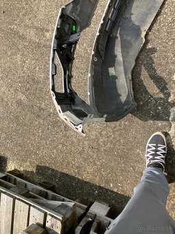 predni naraznik skoda karoq bily - 2