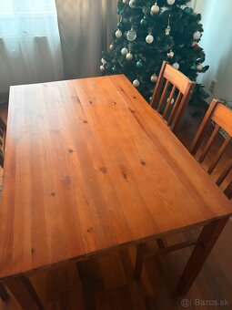 Drevený stôl a stoličky - 2