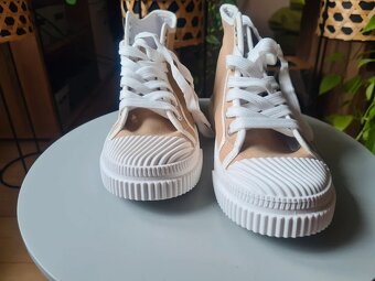 Tenisky so šnúrovaním - 2