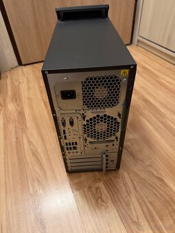 Lenovo ThinkCentre M83 - 2