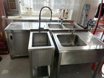 drez s policou a bateriou - 2