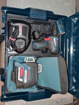 Predám laser BOSCH Čiarový laser GLL 3-80 C - 2