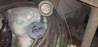 Predám hrubý kábel 380V aj s koncovkami (4-žilový) - 2