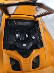 Model 1:18 McLaren 675 LT Autoart Orange - 2