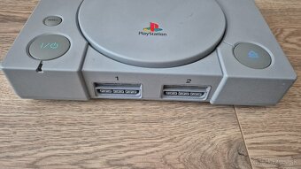 Playstation 1 SCPH-7002 - 2