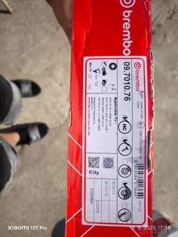Brzdové kotúče Brembo 220mm - 2