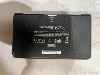 Nintendo DSi XL - 2
