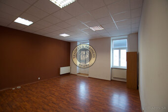 Na prenájom kancelária 35 m², Moyzesova ul., Košice-Staré Me - 2