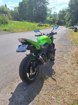 Kawasaki Z750 R - 2