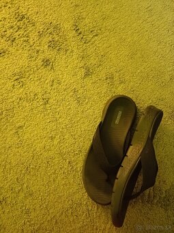 Dámske žabky Skechers 41/42 - 2