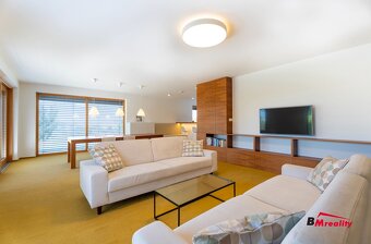 Na predaj rodinná vila vhodná na bývanie aj investíciu - 2