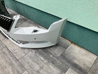 Škoda superb 3 Predný nárazník - 2