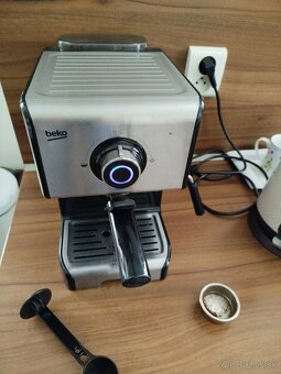 Kávovar BEKO - 2
