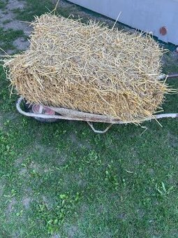 Malé balíky slamy - 2