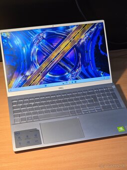 Dell Inspron 15 5501 - 2