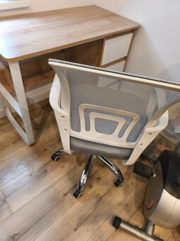 Predam ergonomicku stoličku - 2