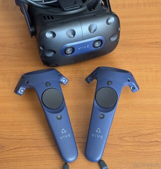 Predám HTC Vive Pro 2 Full Kit – špičková VR súprava - 2