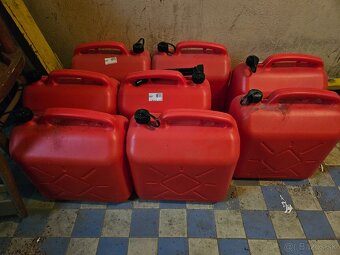Plastové bandasky 20L - 2