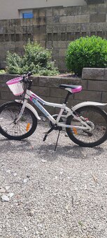 Dievčenský bicykel - 2