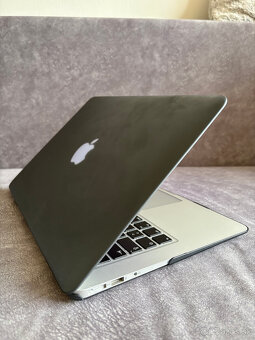Macbook Air 13" Early 2015 - 2
