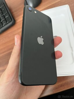 iPhone SE 2020 64GB Čierna - 2