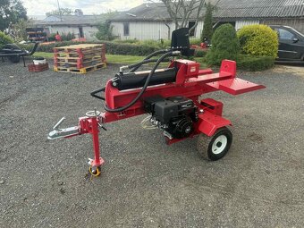 Štiepačka dreva 50T - 2