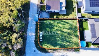 ZAČNITE STAVAŤ EŠTE TENTO ROK POZEMOK V HRUBEJ BORŠI –... - 2