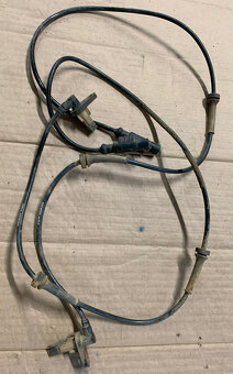 Predám predný snímač ABS Lada Niva - 2