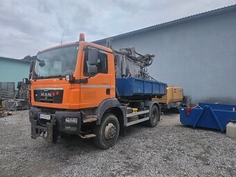 Hakovy nosic kontajnerov - 2