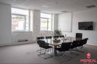 Reprezentatívne kancelárske priestory 122m2, Zochova ul., St - 2